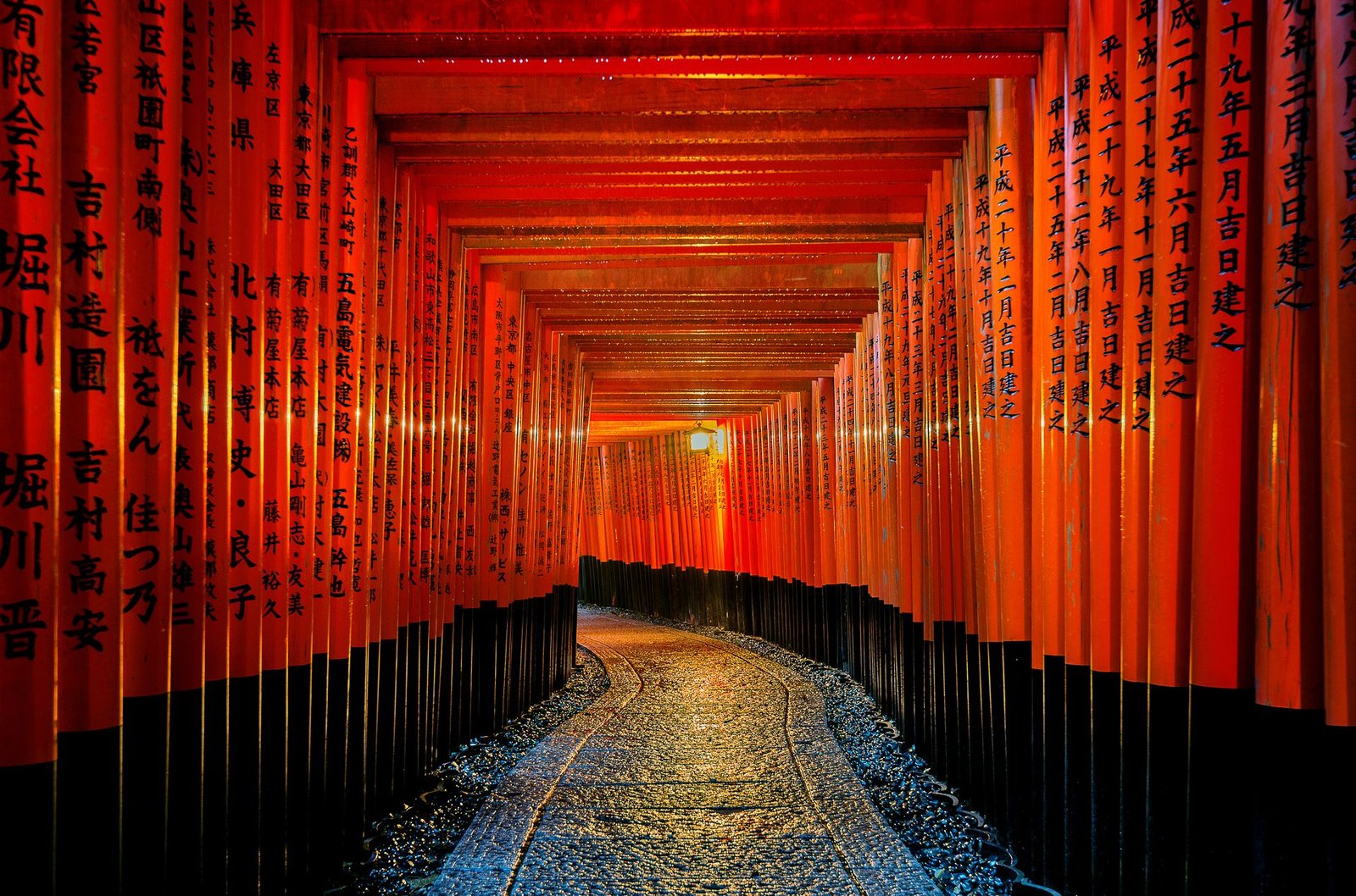 Torii de Fushimi Inari — Ateliers Voyage